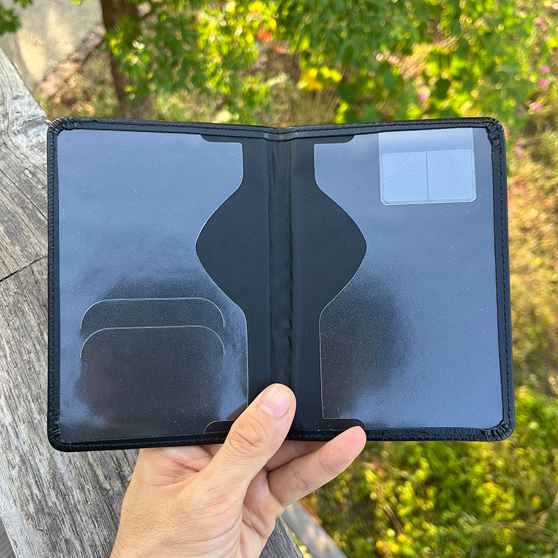 Capa para passaporte da repúbl - Travel Accessories Greece avaliação e preço